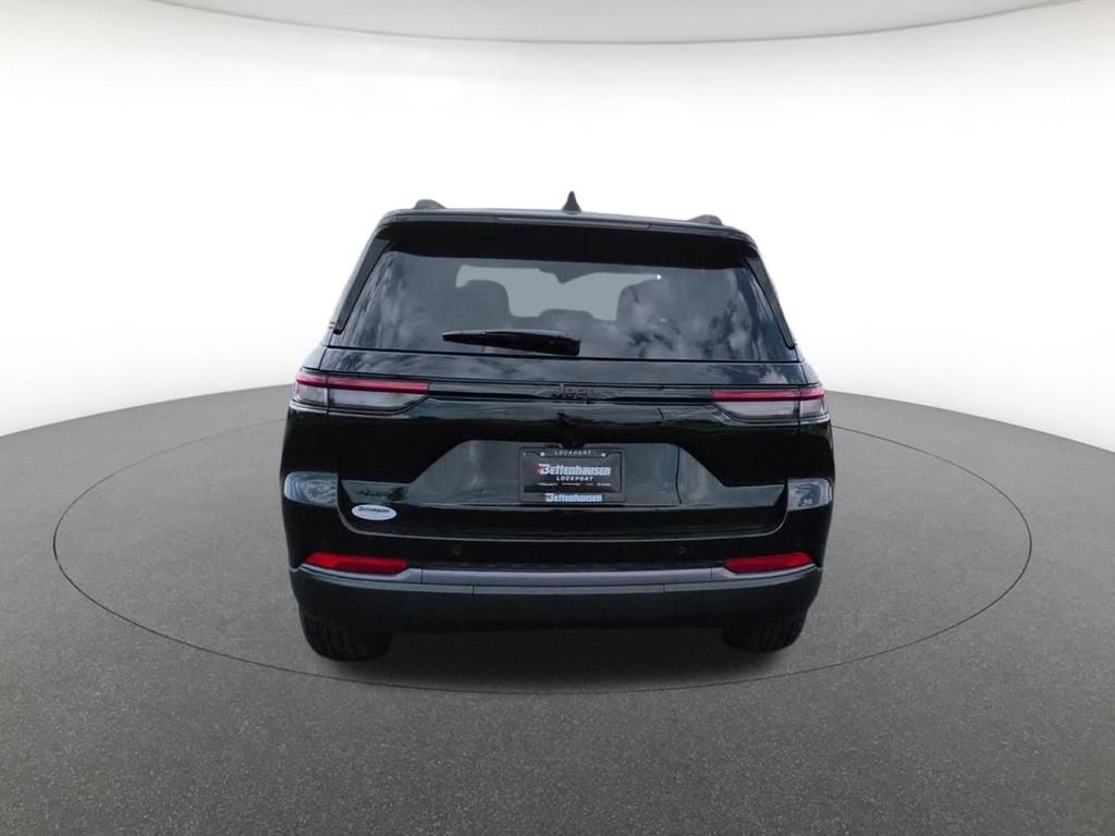 New 2026 Black Jeep Altitude image 9