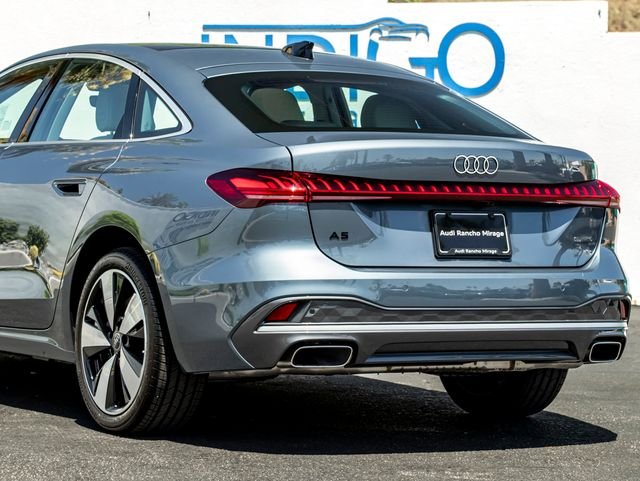Used 2025 Horizon Blue Metallic Audi  image 10
