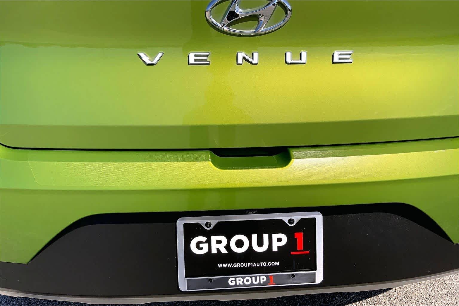 Used 2023 Green Apple Hyundai SEL image 10