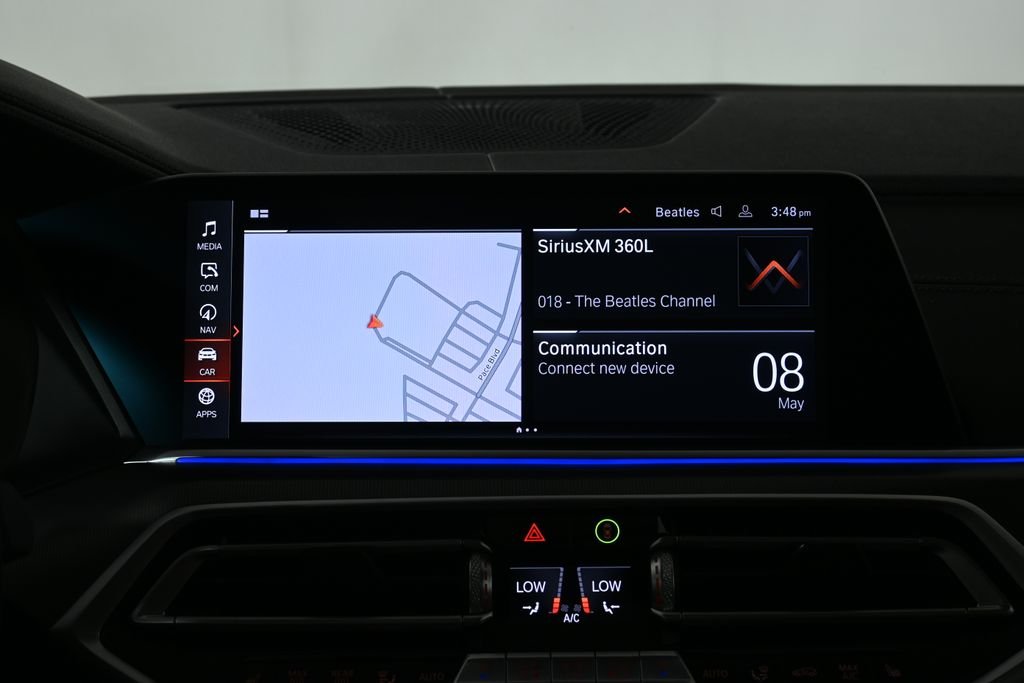 Used 2021 Black Sapphire Metallic BMW xDrive40i image 22