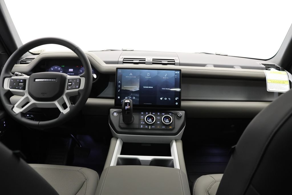 New 2026 Woolstone Green Land Rover S image 13