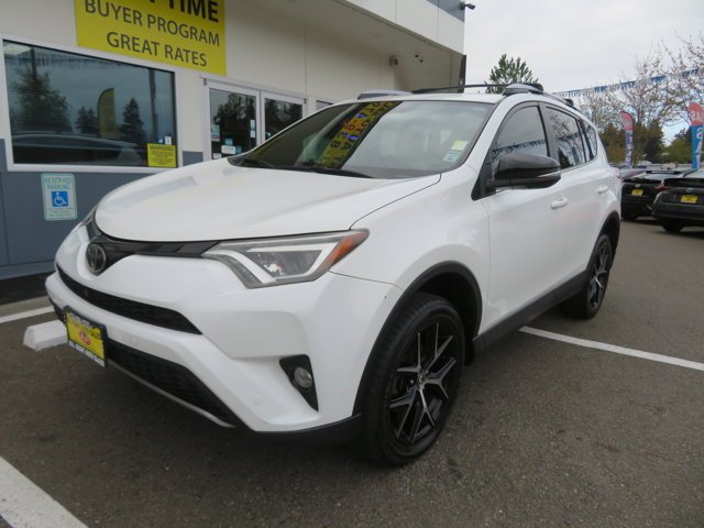 2017 Toyota RAV4 SE's photo