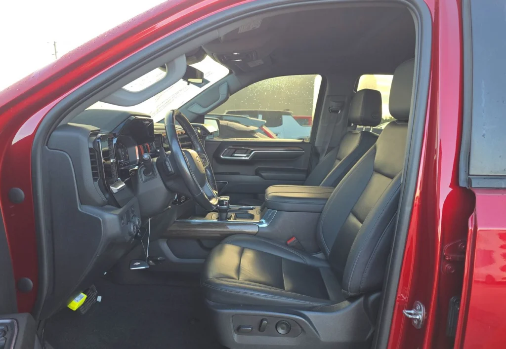 Used 2023 Red Chevrolet LT image 5