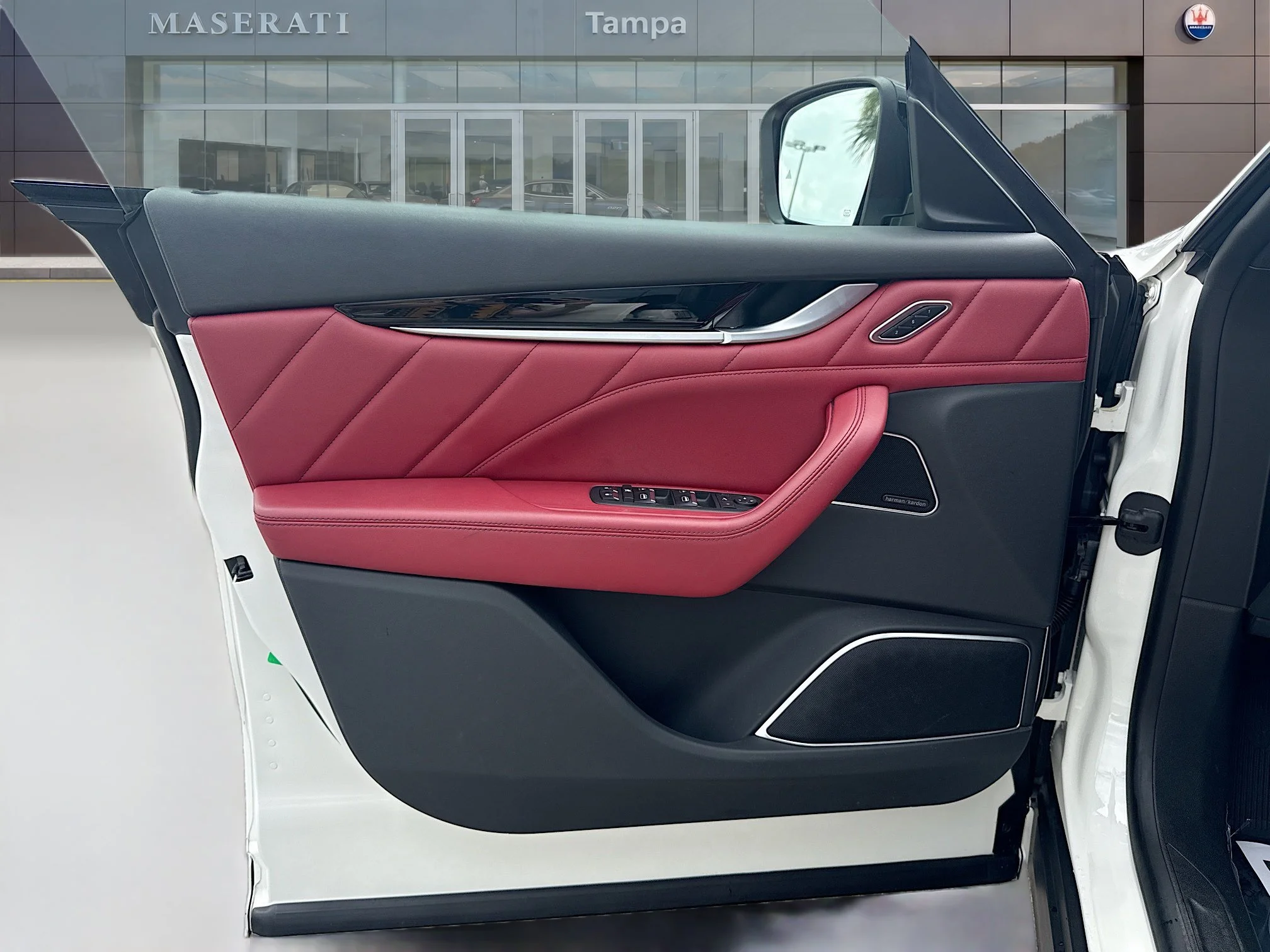 Used 2022 Bianco Maserati GT image 21