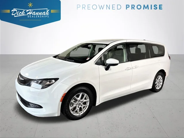 2023 Chrysler Voyager LX