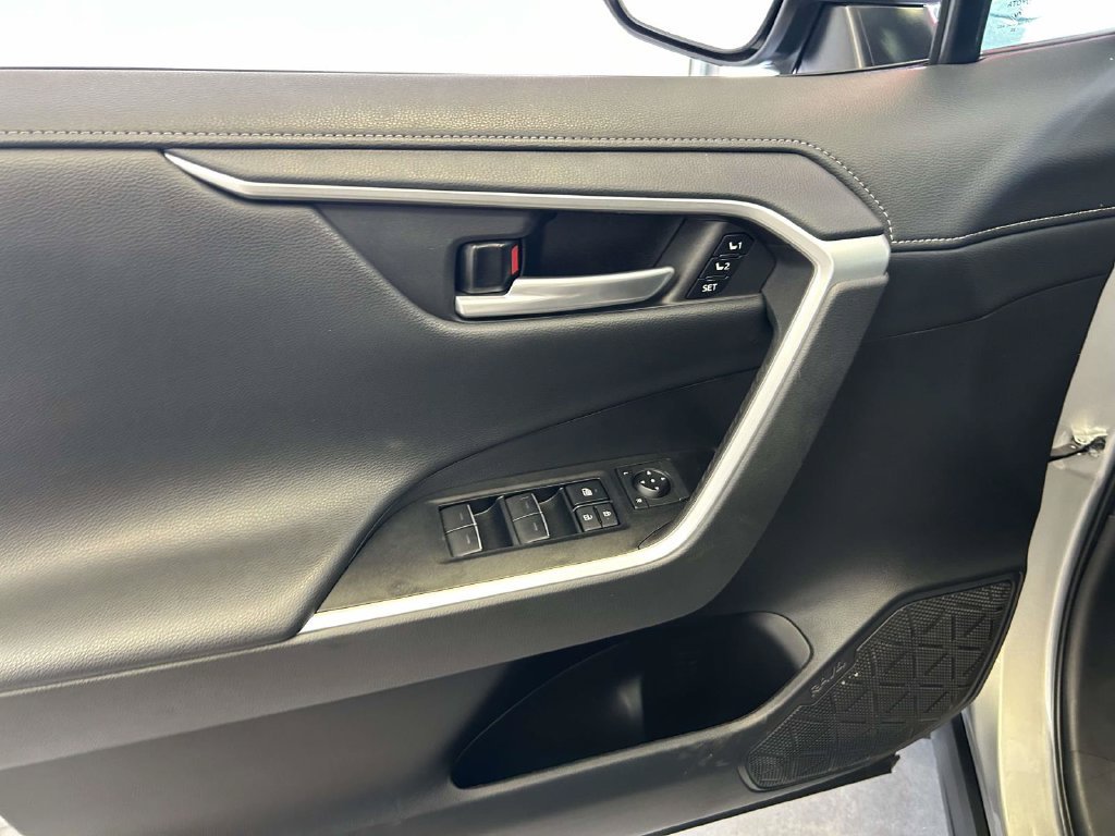 Used 2025 Silver Toyota Limited image 18