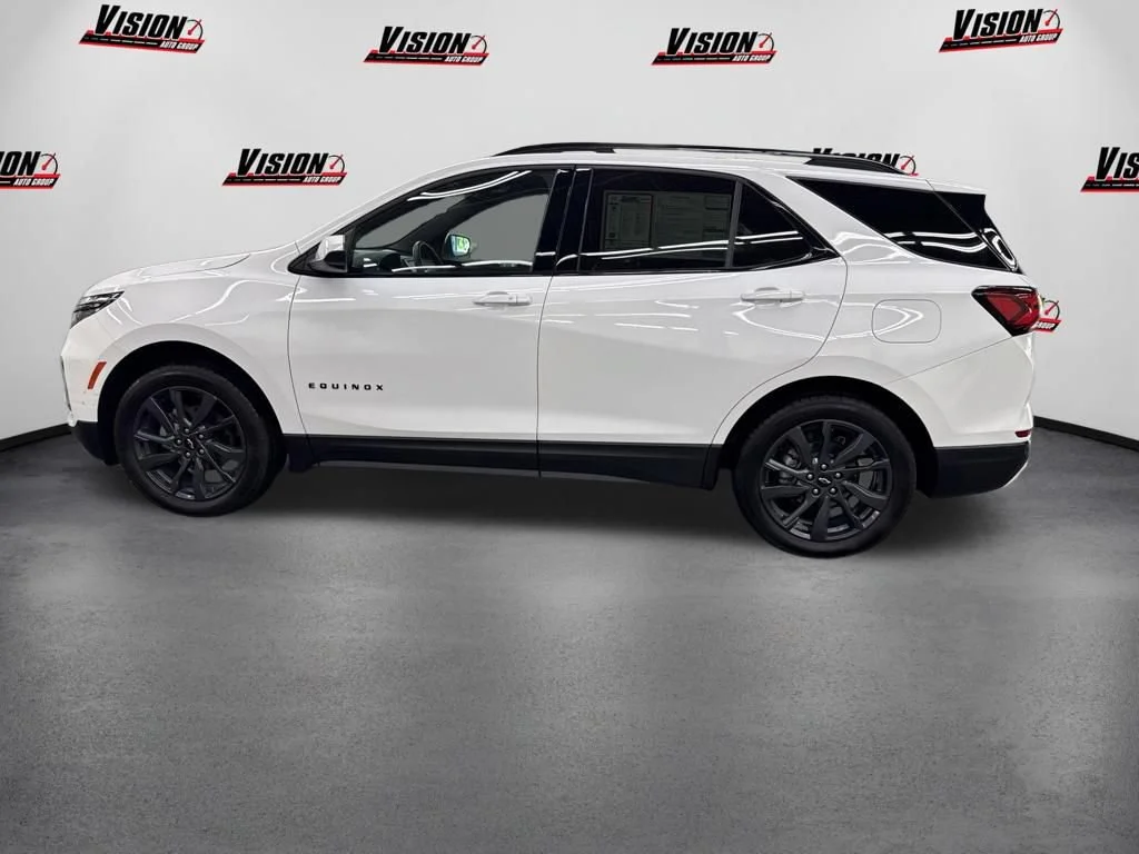 Used 2024 Summit White Chevrolet RS image 8