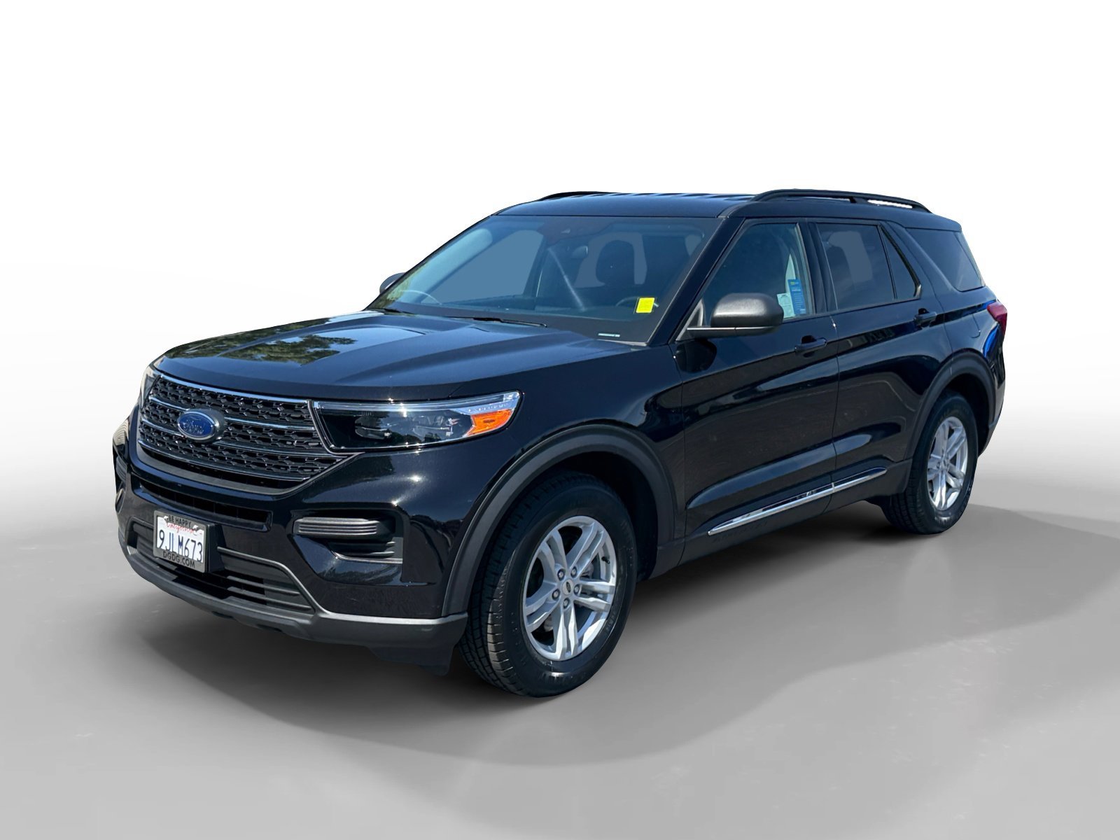 2023 Ford Explorer XLT RWD's photo