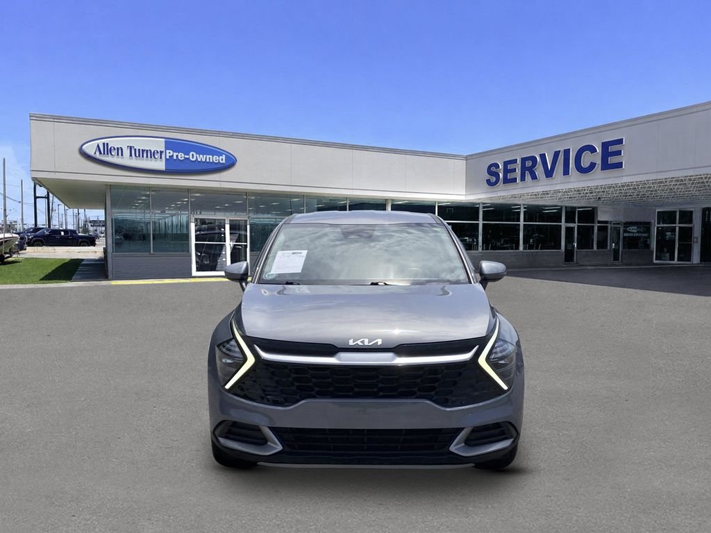 Used 2024 Everlasting Silver Kia EX image 3