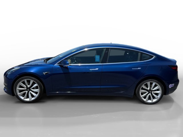 Used 2018 Deep Blue Metallic Tesla Long Range image 2