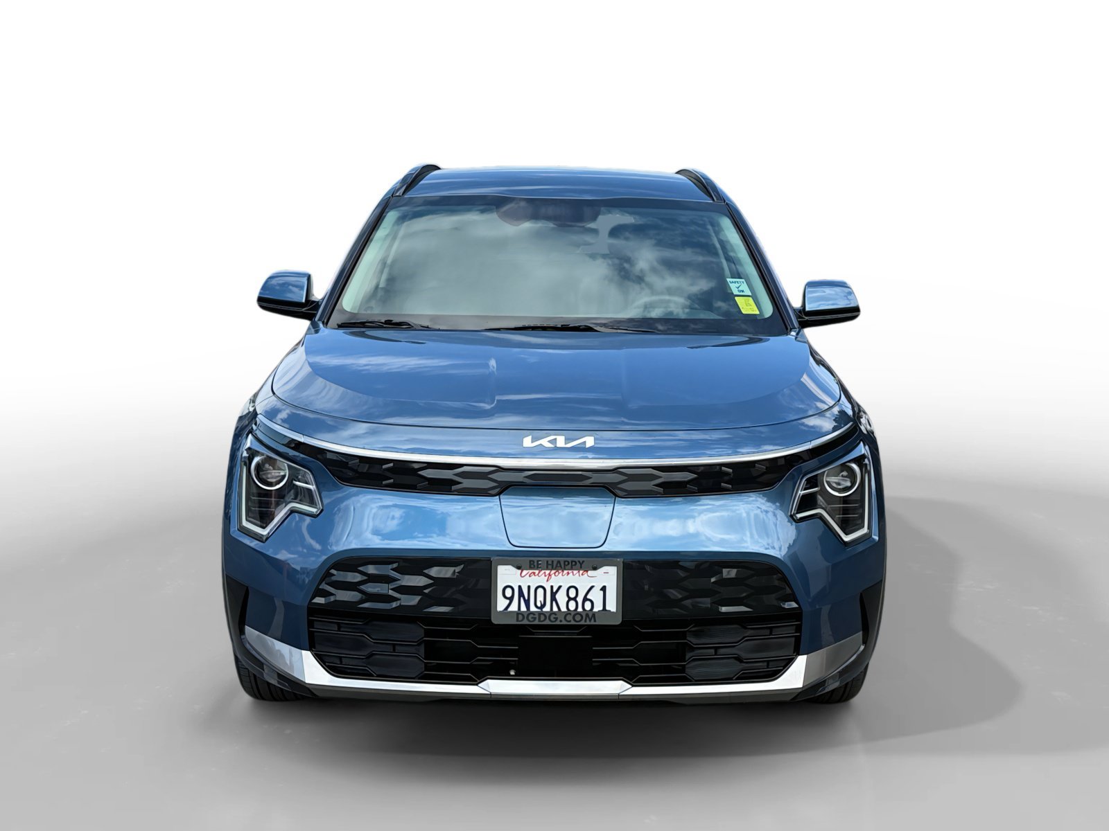 Used 2024 Mineral Blue Kia Wind image 8