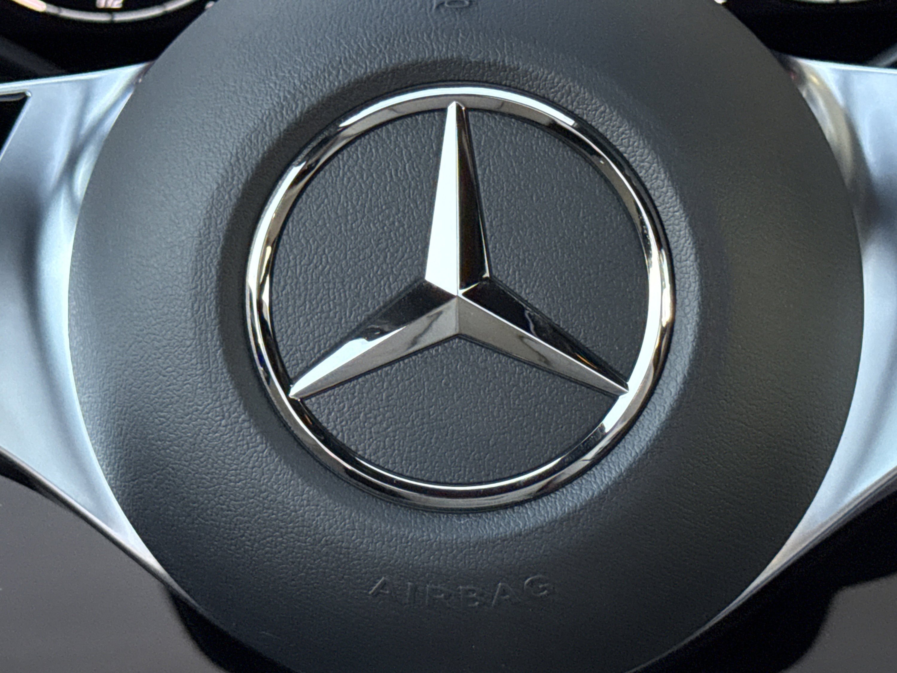 Used 2026 Cirrus Silver Metallic Mercedes-Benz GLC 300 image 27