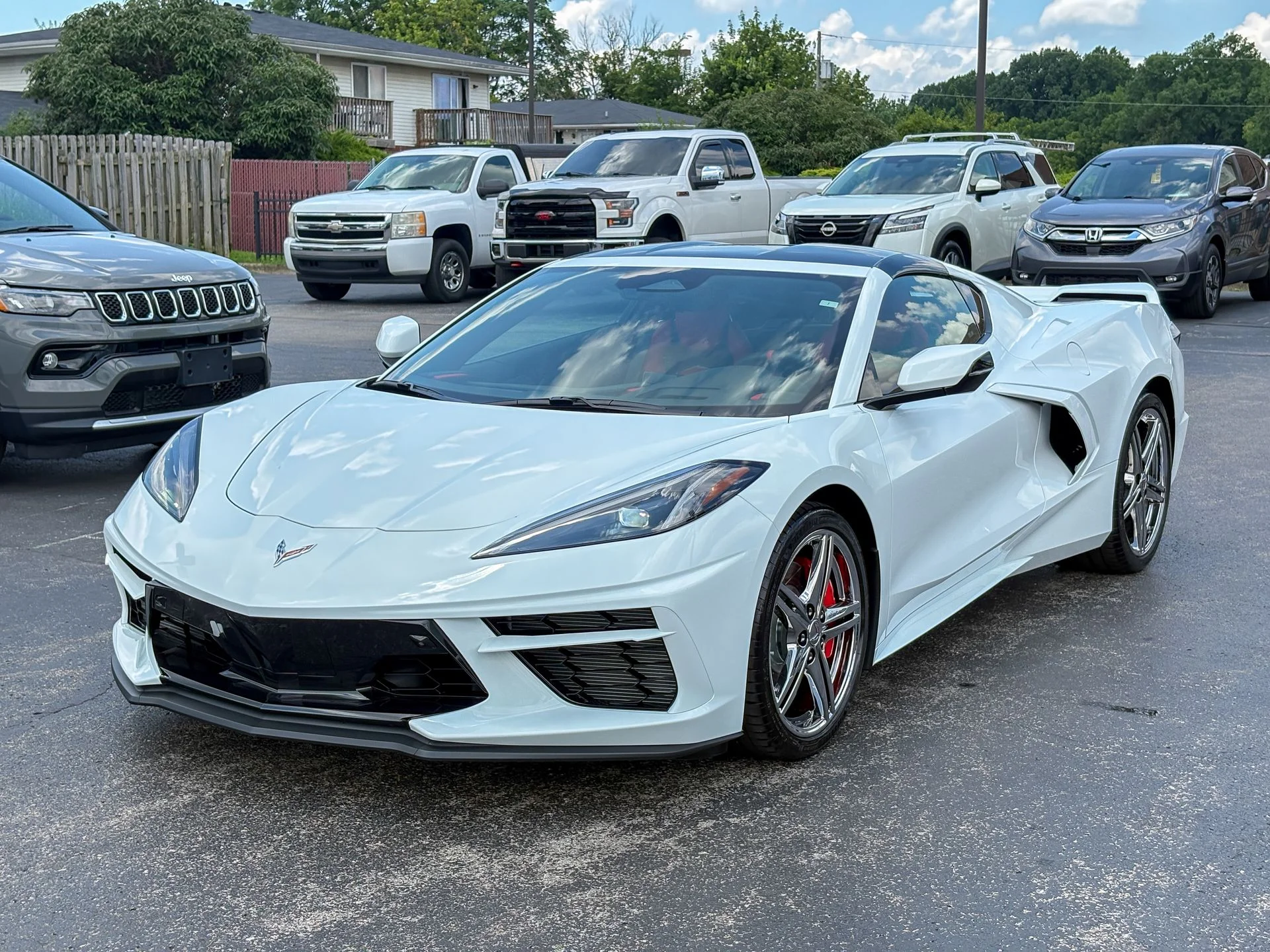 Used 2024 White Chevrolet Stingray image 7