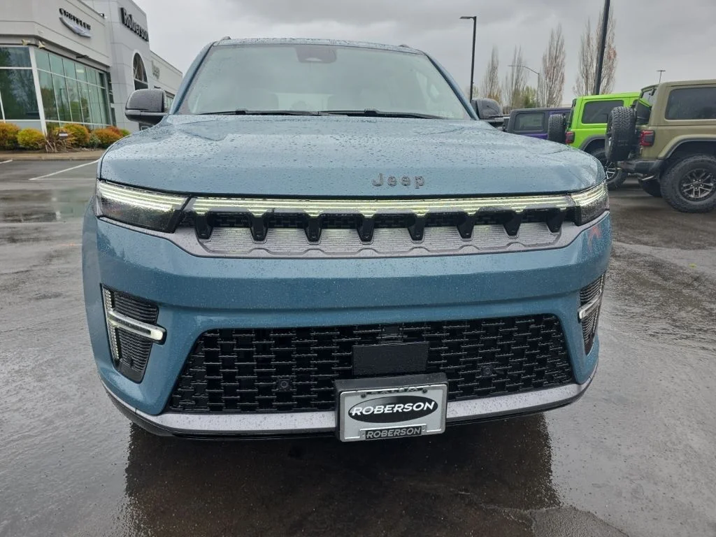New 2026 Steel Blue Exterior Paint Jeep Limited Altitude image 8