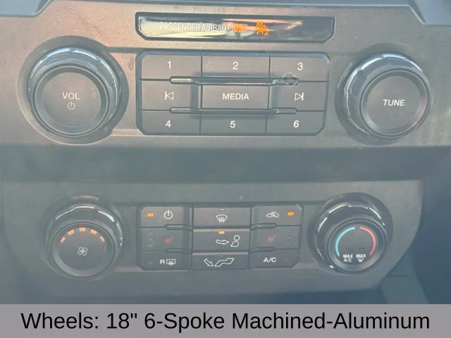 Used 2020 Black Ford XLT image 36