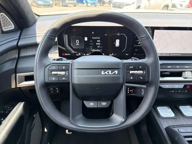 New 2027 White Kia SX-Prestige image 10