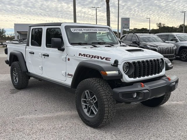 New 2026 Bright White Clear-Coat Exterior Paint Jeep Mojave image 2
