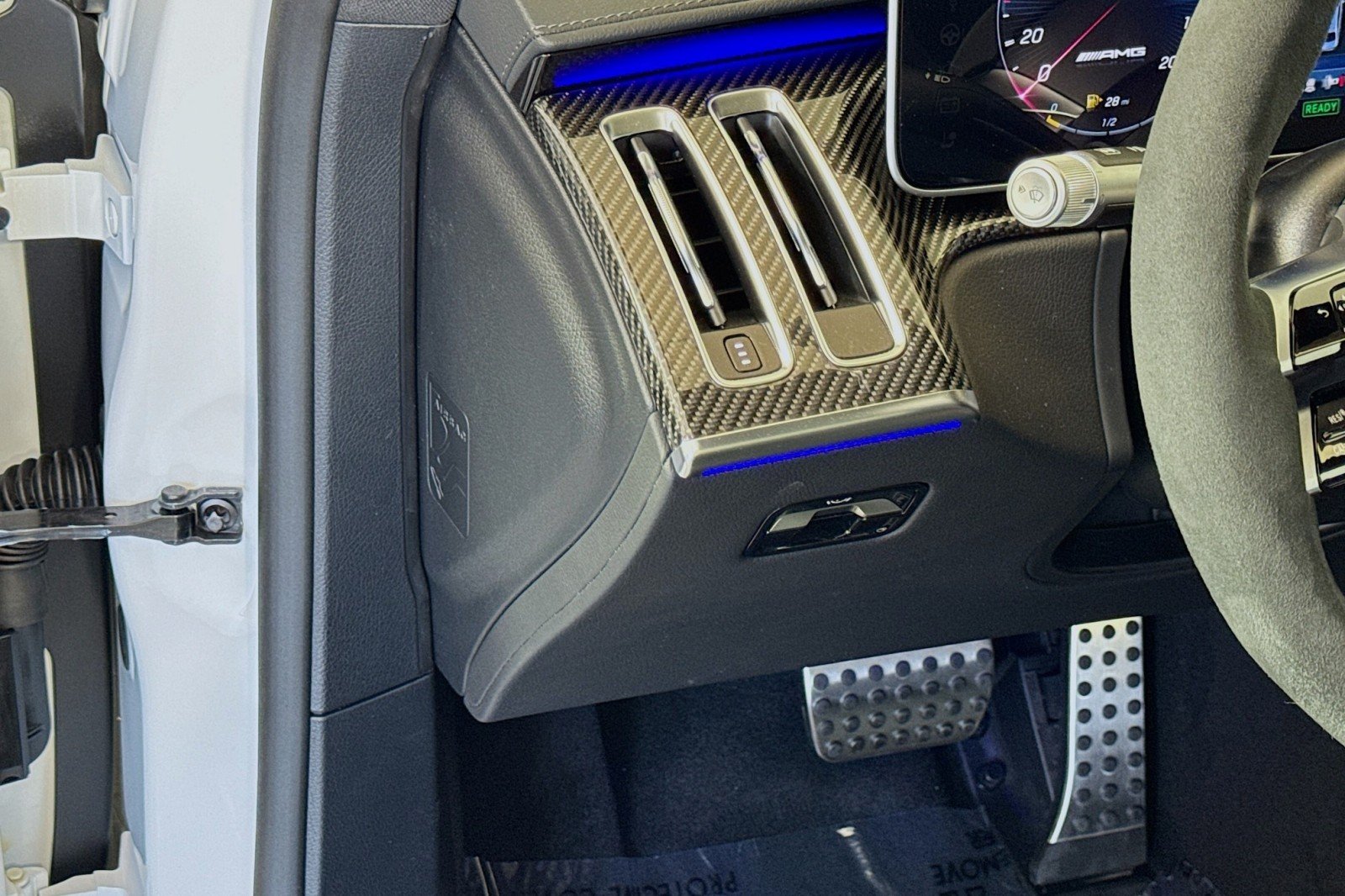 2025 Mercedes-Benz S-Class S 63 - Photo 10