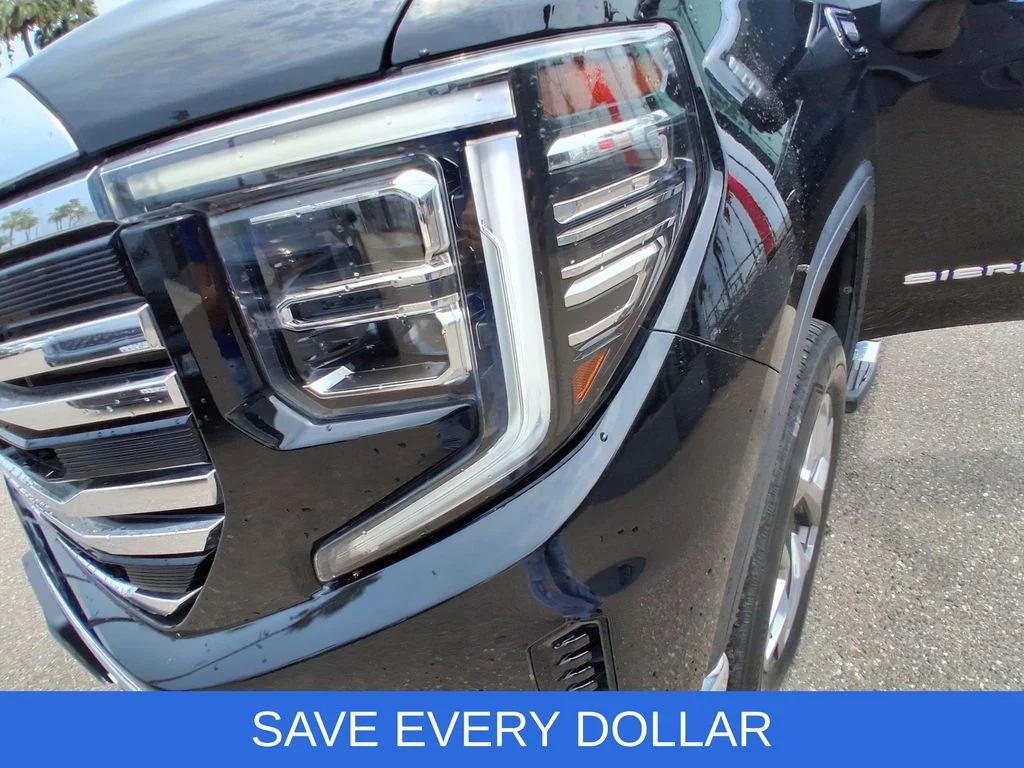 Used 2024 Black GMC SLT image 7