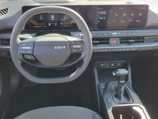 Certified Used 2025 Currant Red Kia LXS image 6