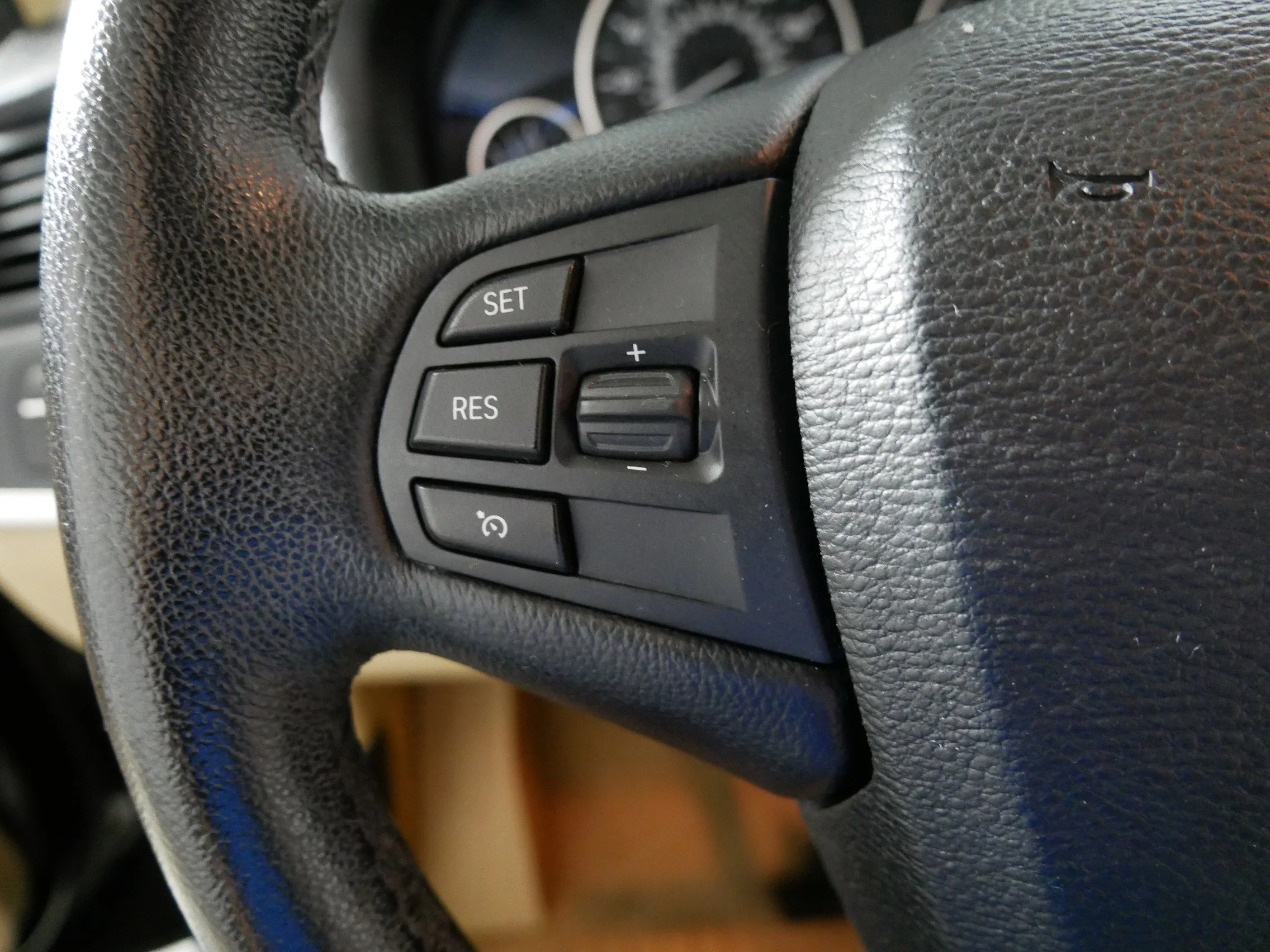Used 2013 Black Sapphire Metallic BMW xDrive28i image 27