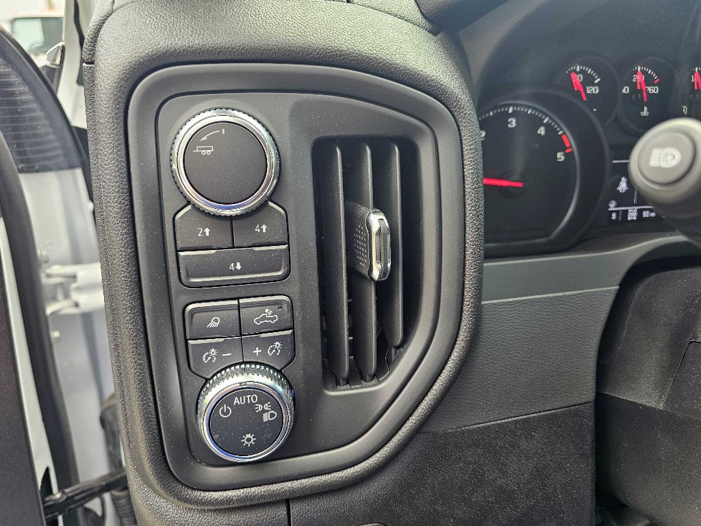 2025 GMC Sierra 2500HD Pro - Photo 32