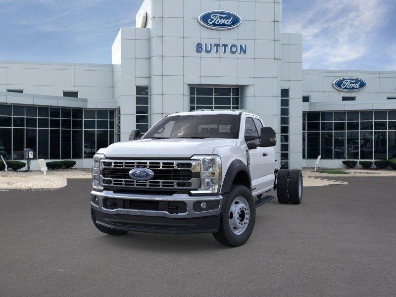New 2025 Oxford White Ford F-550® XL image 2
