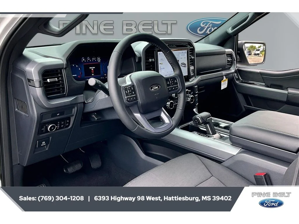 New 2026 Oxford White Ford XLT image 13