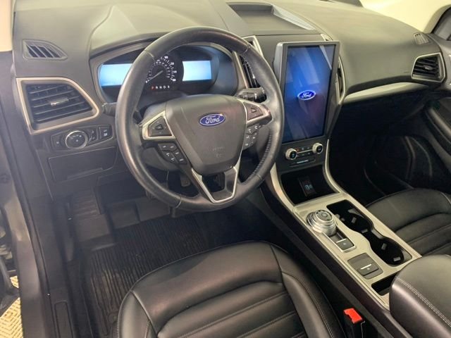 Used 2024 Gray Ford SEL image 19