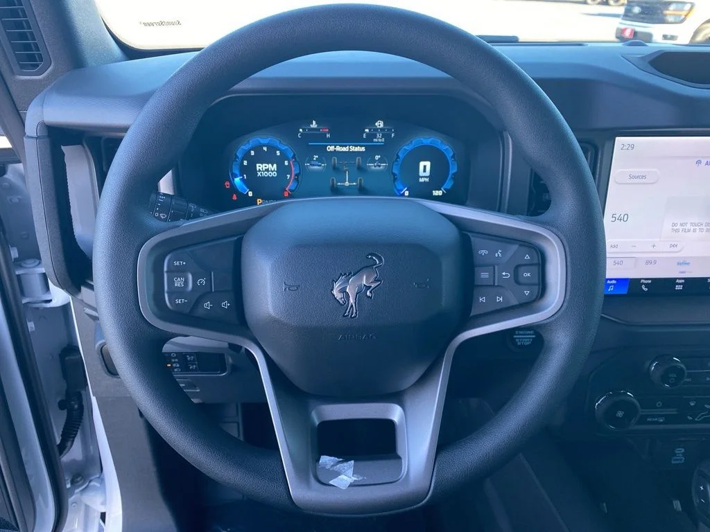 2025 Ford Bronco 4-Door Base - Photo 17