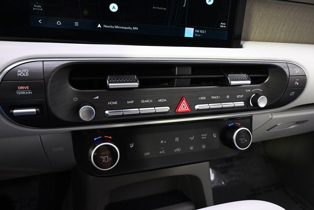 New 2026 White Pearl Hyundai SEL AWD image 31
