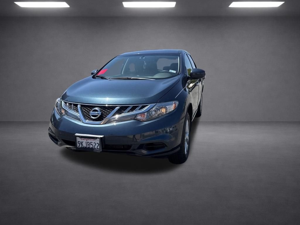 Used 2013 Blue Nissan S image 4