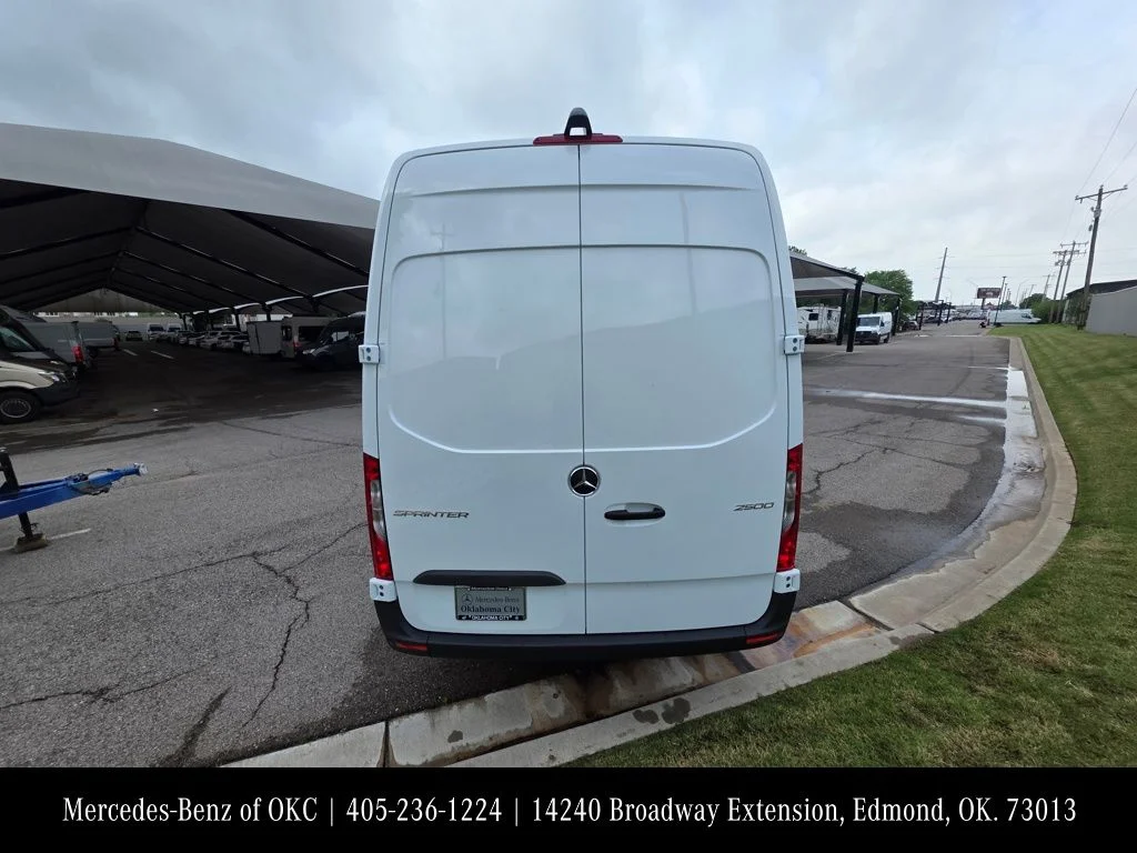 New 2026 White Mercedes-Benz Cargo 144 WB image 4