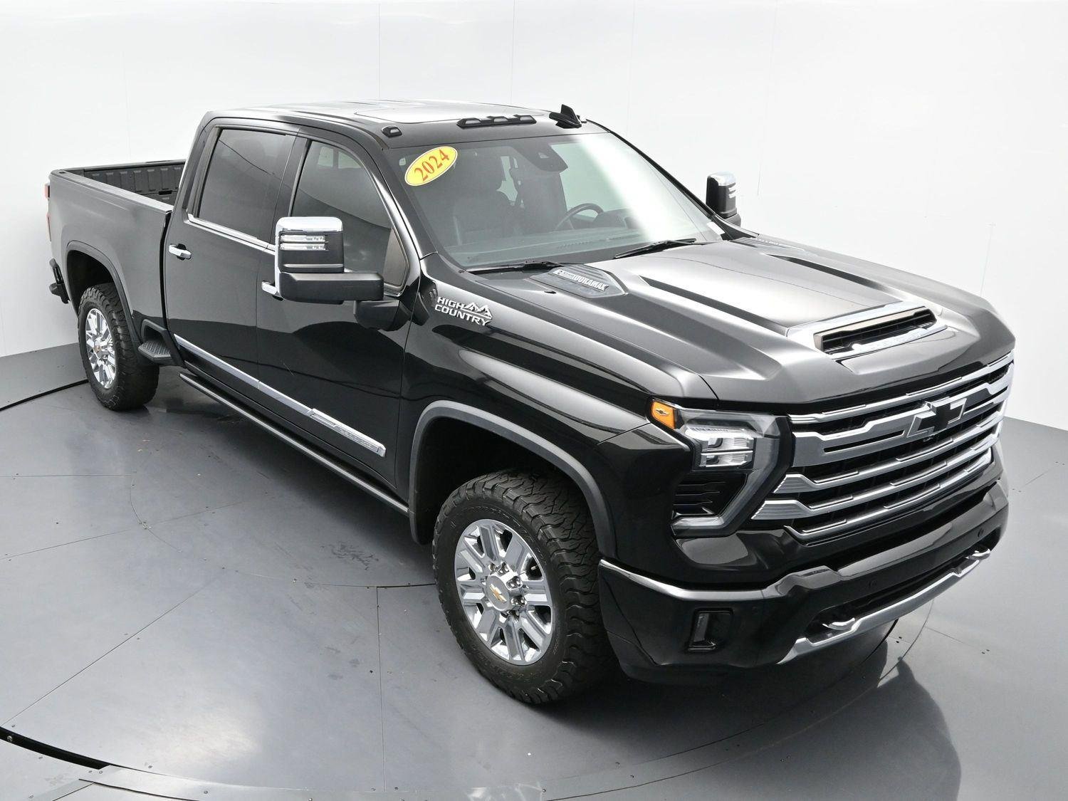 Used 2024 Black Chevrolet High Country image 39