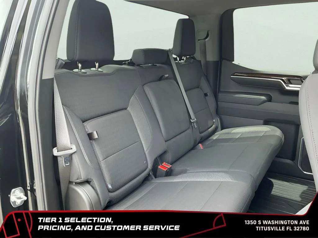 Used 2025 Onyx Black GMC Elevation image 21