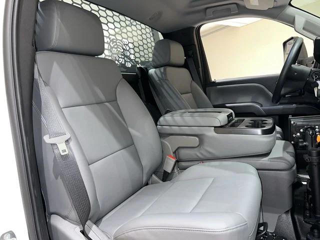 Used 2023 White Chevrolet 1WT image 21