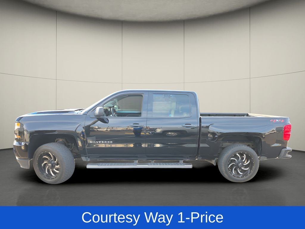 Used 2018 Black Chevrolet Custom image 4