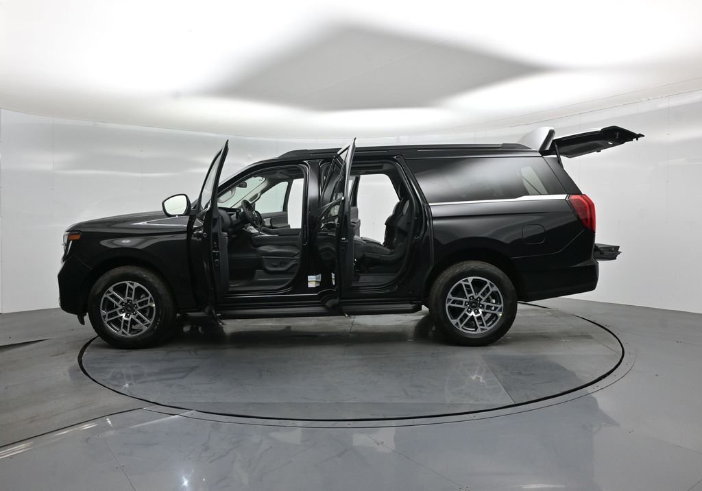New 2026 Agate Black Metallic Ford Active image 32