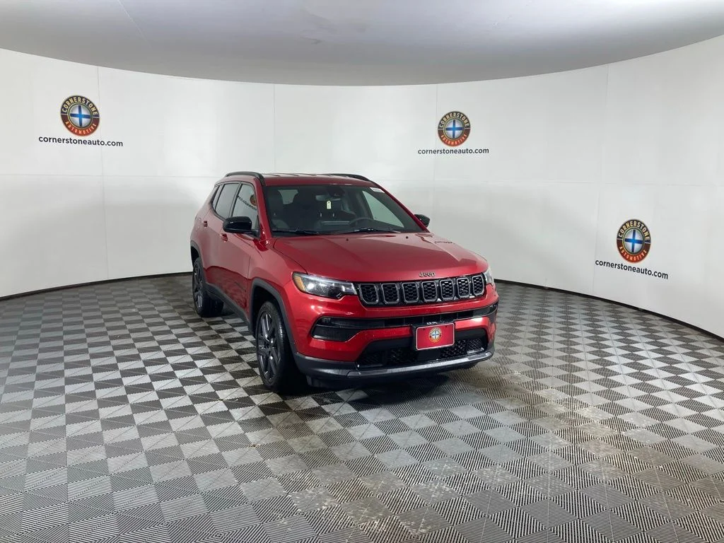 New 2026 Red Hot Pearlcoat Jeep Latitude image 18