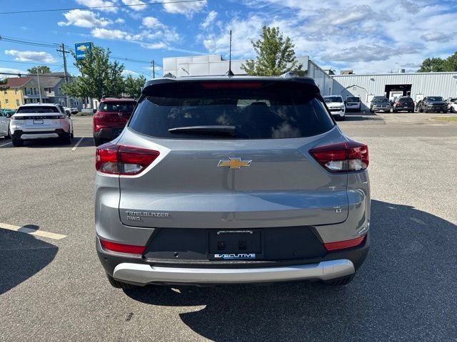 New 2026 Sterling Gray Metallic Chevrolet LT image 4