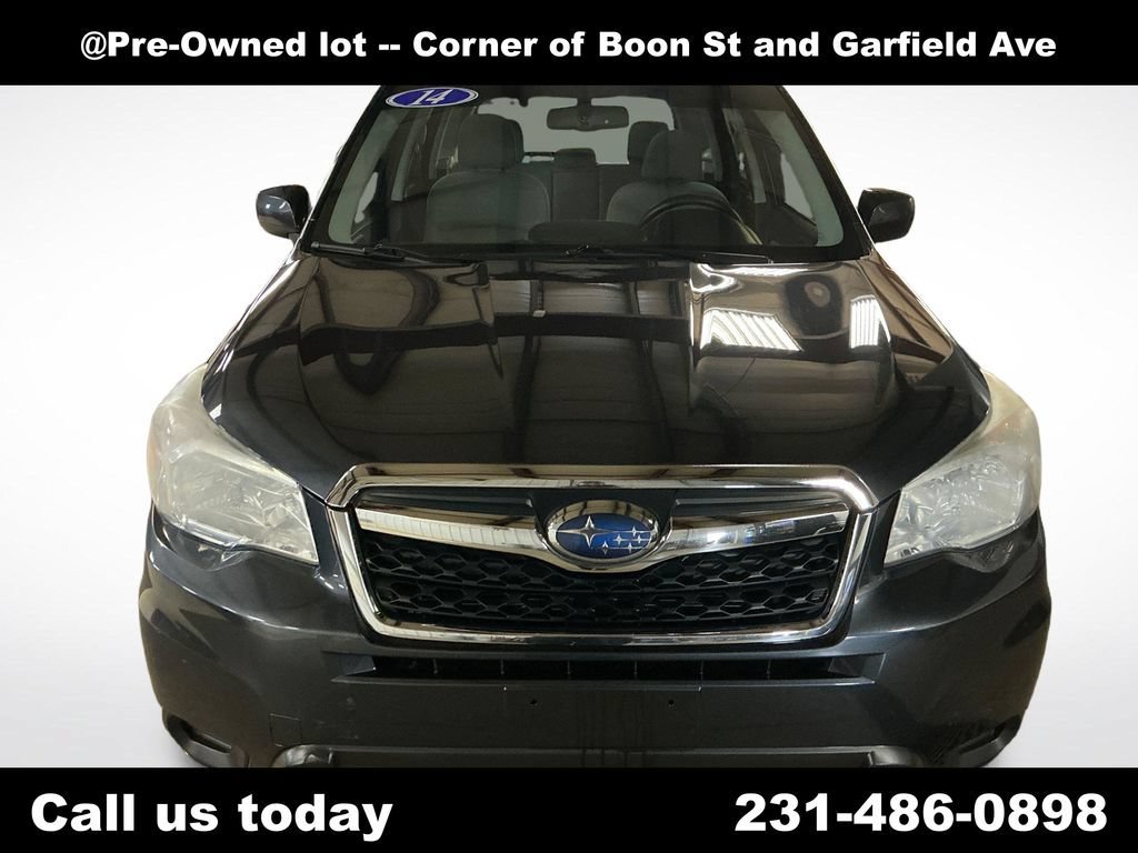 Used 2014 Grey Subaru 2.5i Premium image 8