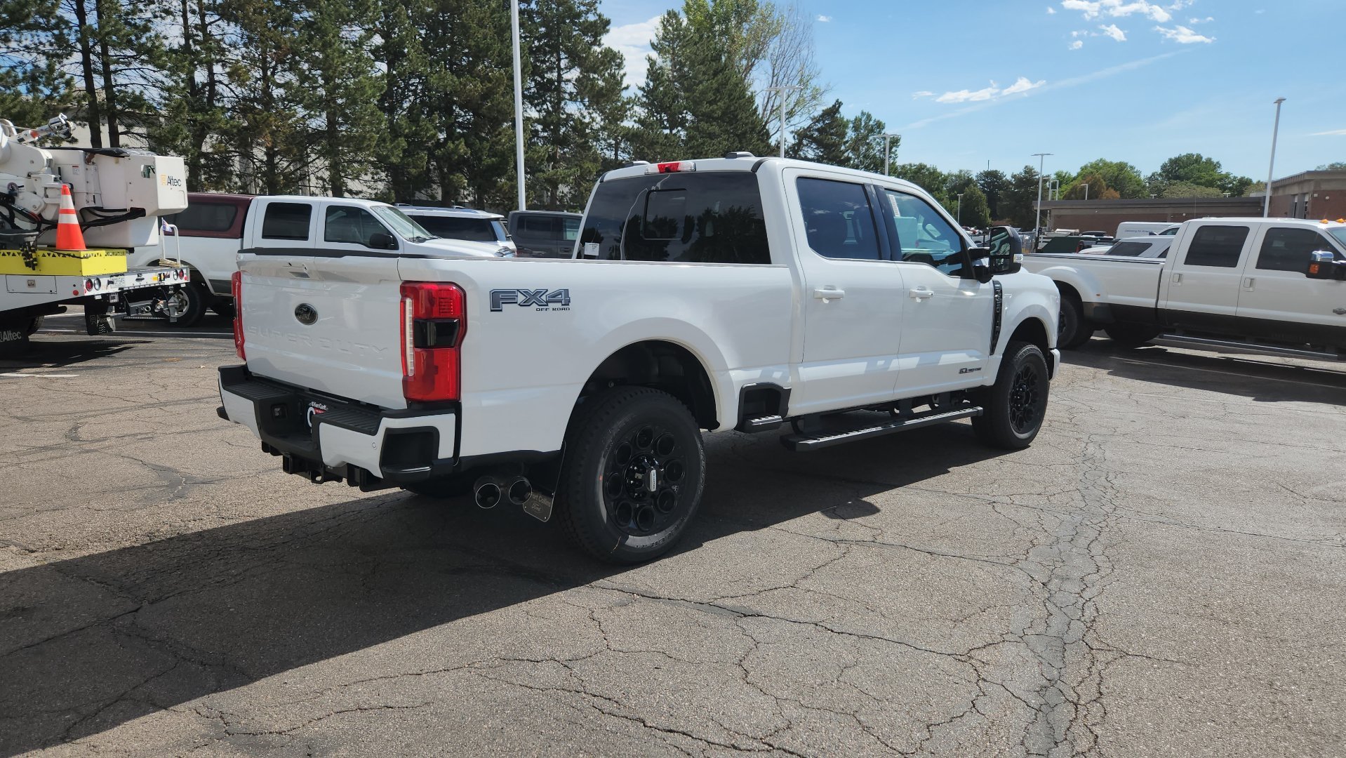 New 2026 Oxford White Ford LARIAT image 8