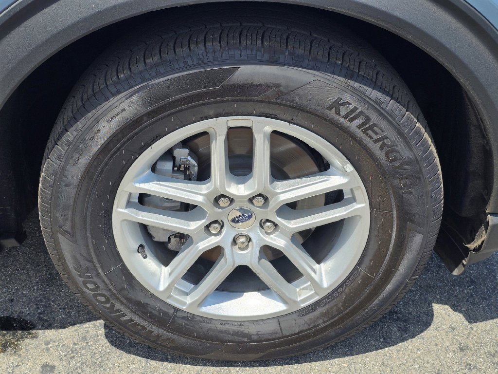 Used 2026 Vapor Blue Ford Active image 9