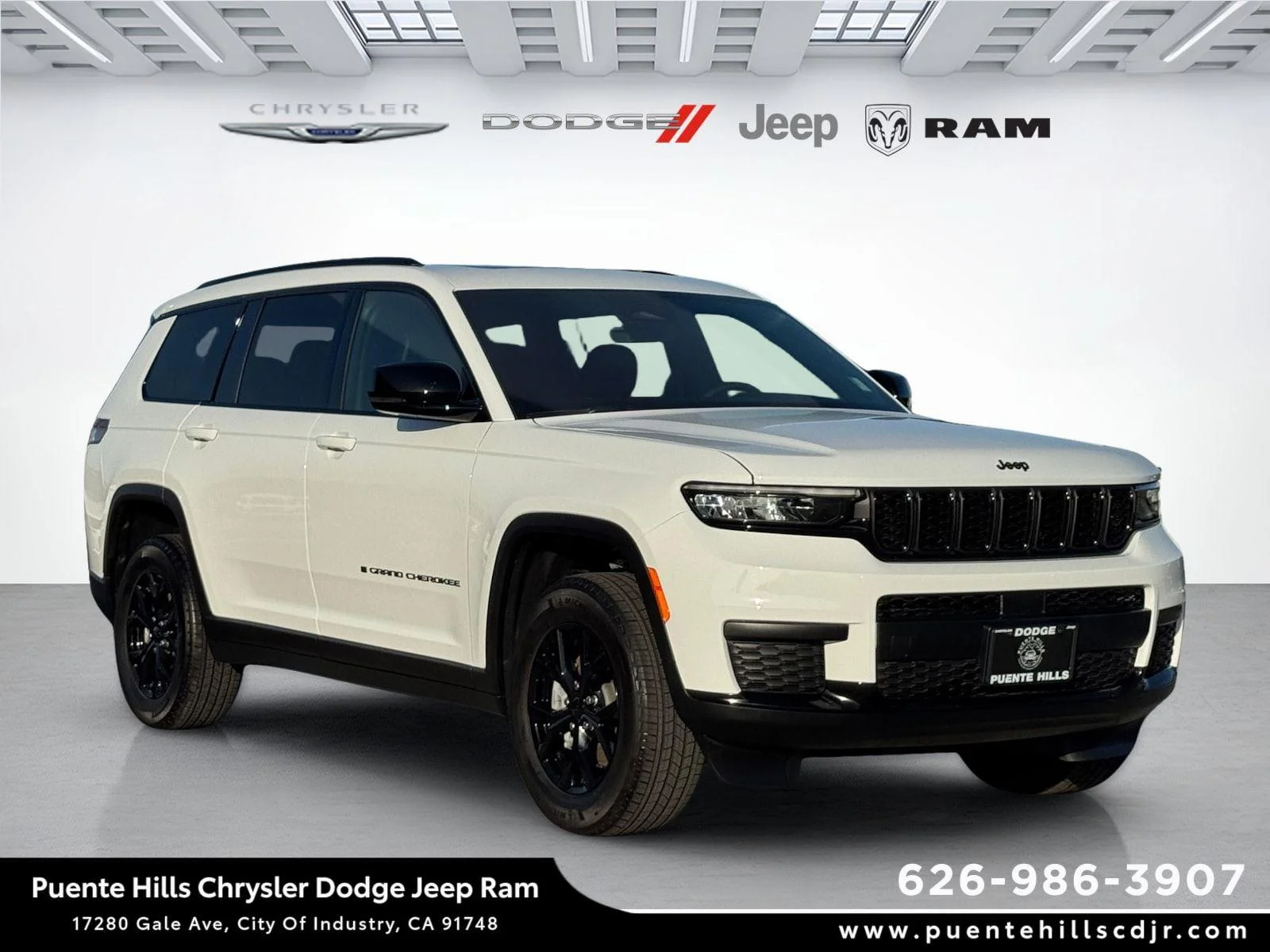 Certified Used 2025 Bright White Clearcoat Jeep Altitude X image 1