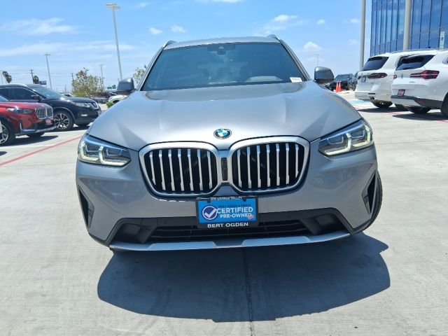 Used 2024 Gray BMW sDrive30i image 2