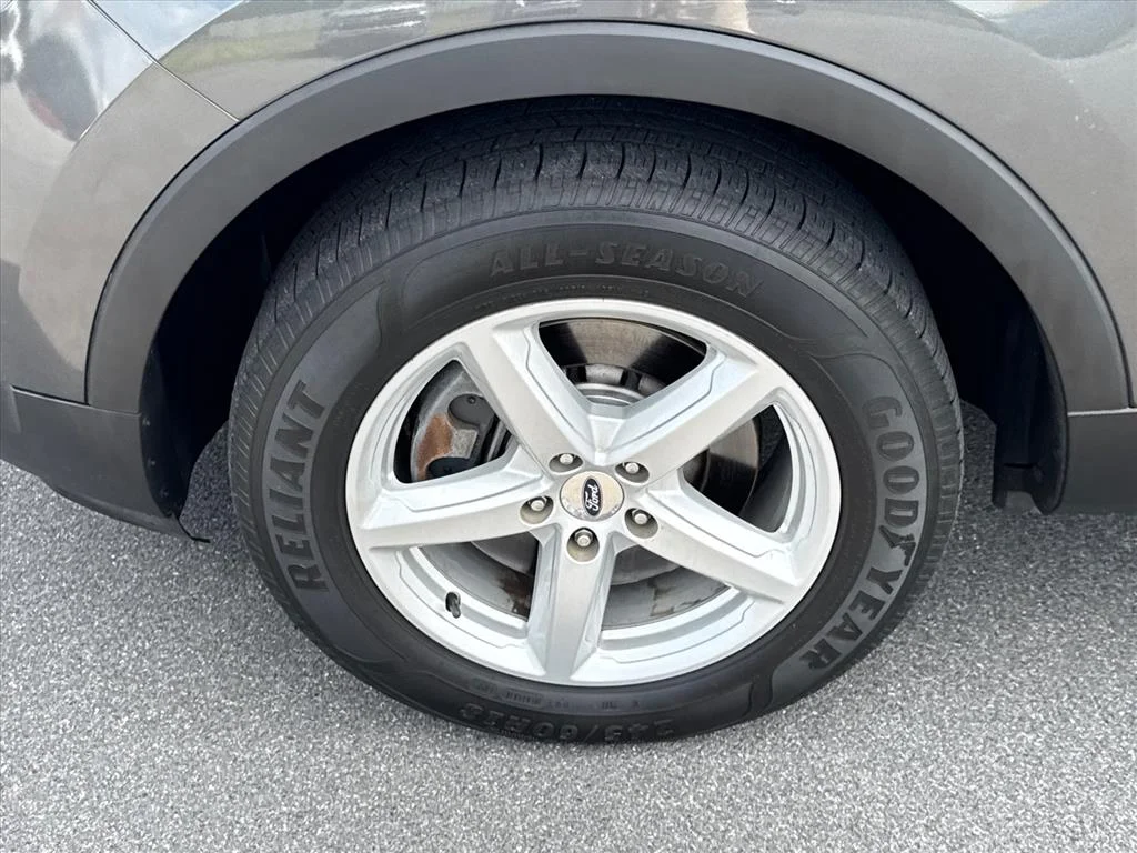 Used 2017 Magnetic J7 Ford XLT image 28