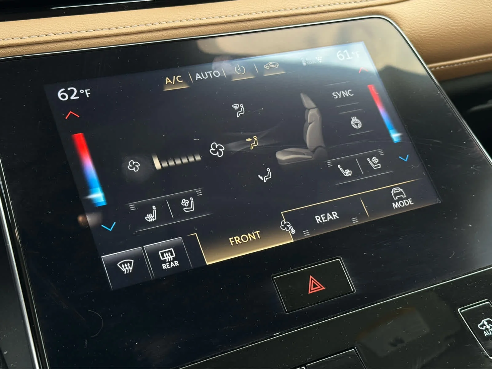 2025 INFINITI QX80 Sensory 4WD - Photo 17