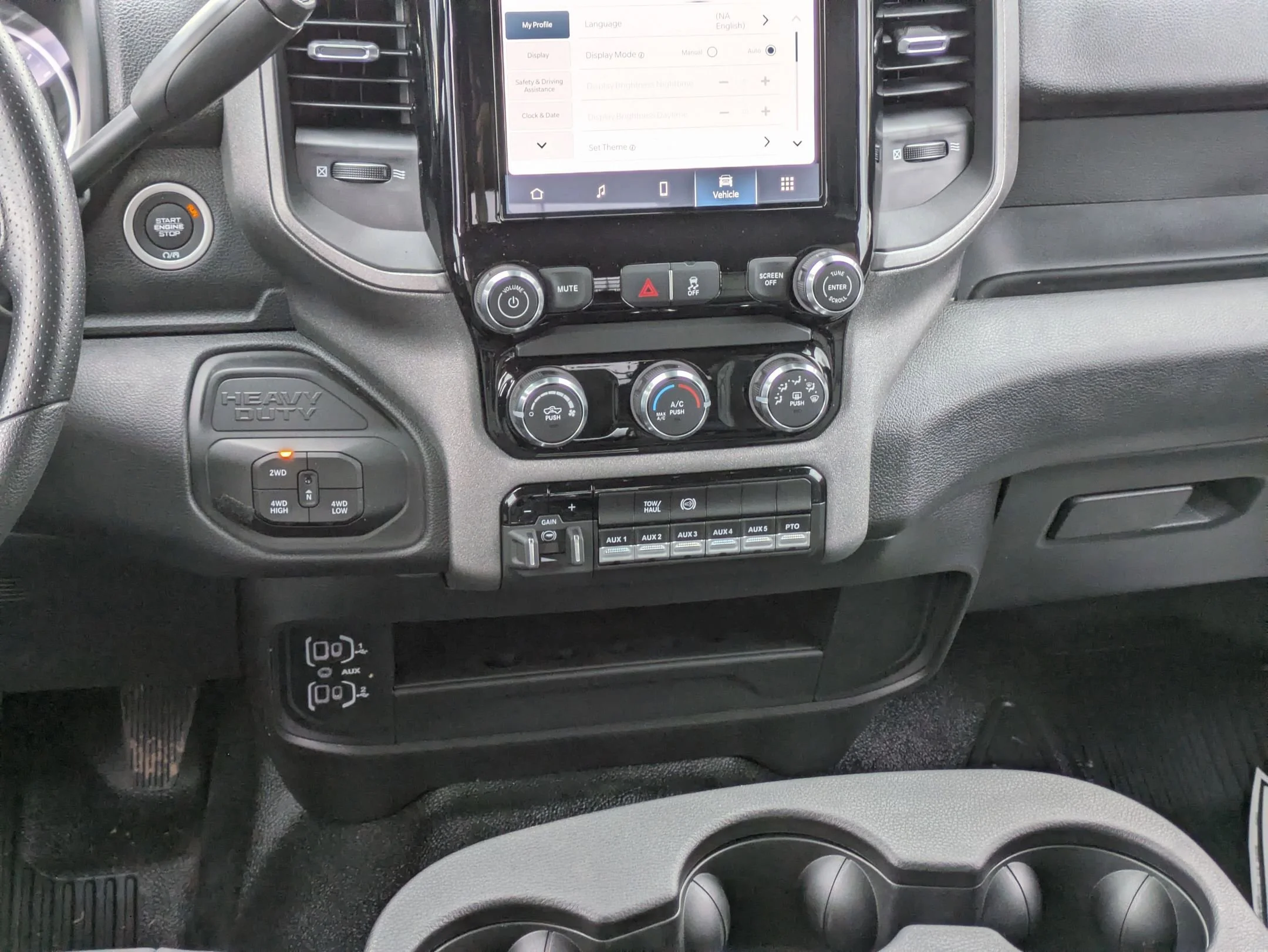 2026 RAM 3500 Chassis Tradesman - Photo 17