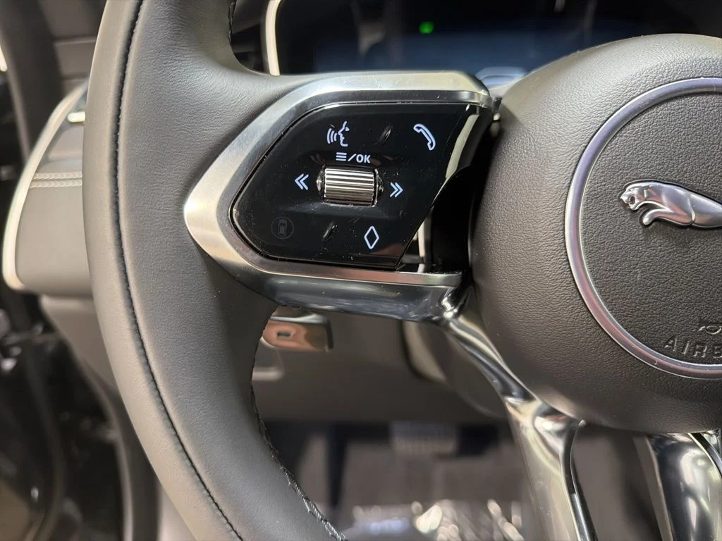 2026 Jaguar F-Pace R-Dynamic S - Photo 12