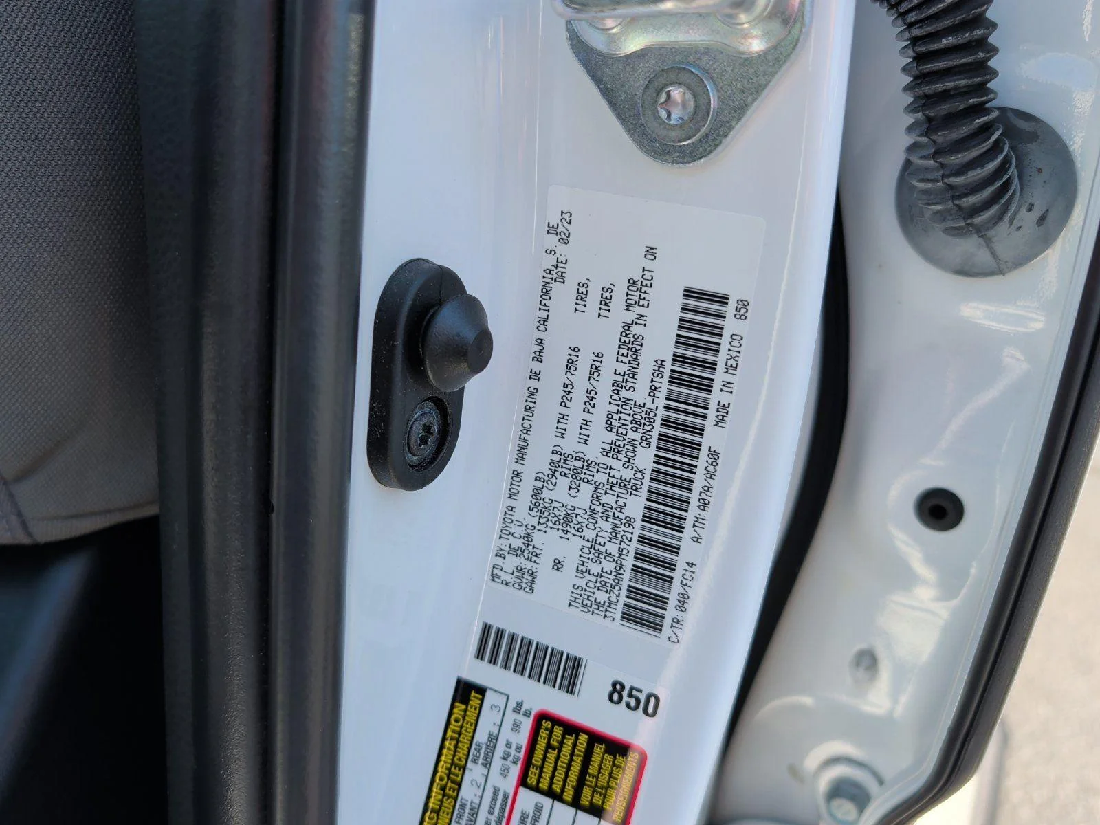 Used 2023 Ice Cap Toyota SR5 image 12
